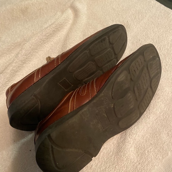 Brown leather shoes - Picture 3 of 3